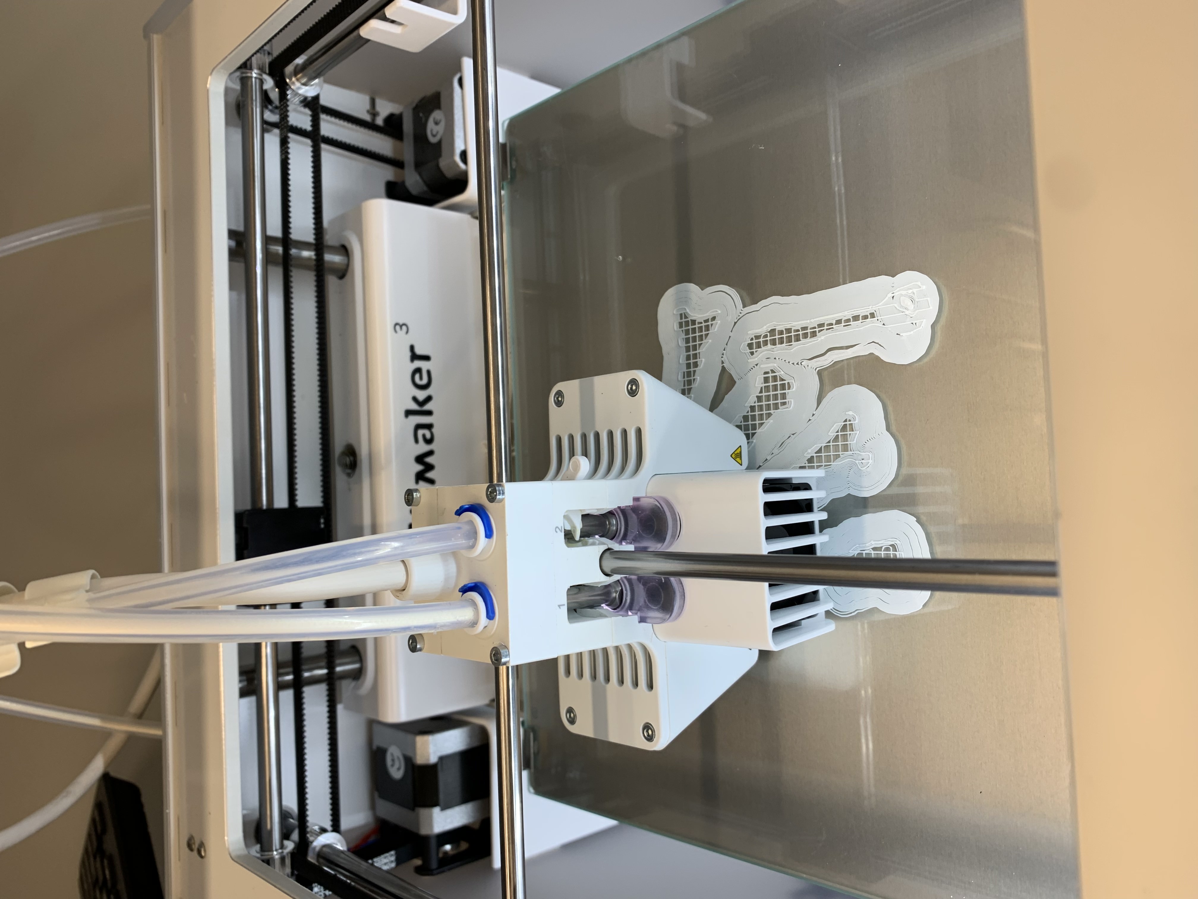 A 3D printer printing one of the bones needed for Melissa Gross' Art of Anatomy mini-course.